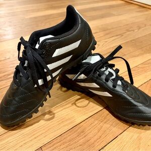 Adidas Kids Goletto Indoor Soccer Shoes Size 2.5